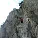 Poco a poco la v�a se vuelve m�s vertical / V&iacute;a ferrata � Diable VI | La Mont�e au Ciel 