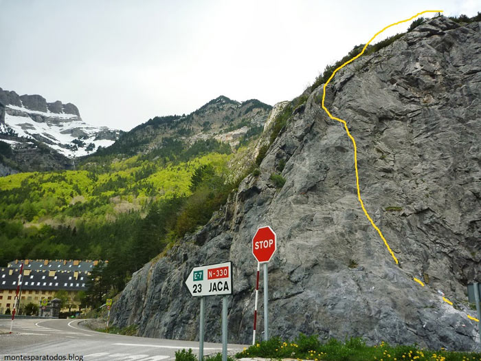 Acceso a la ferrata y su primer sector 