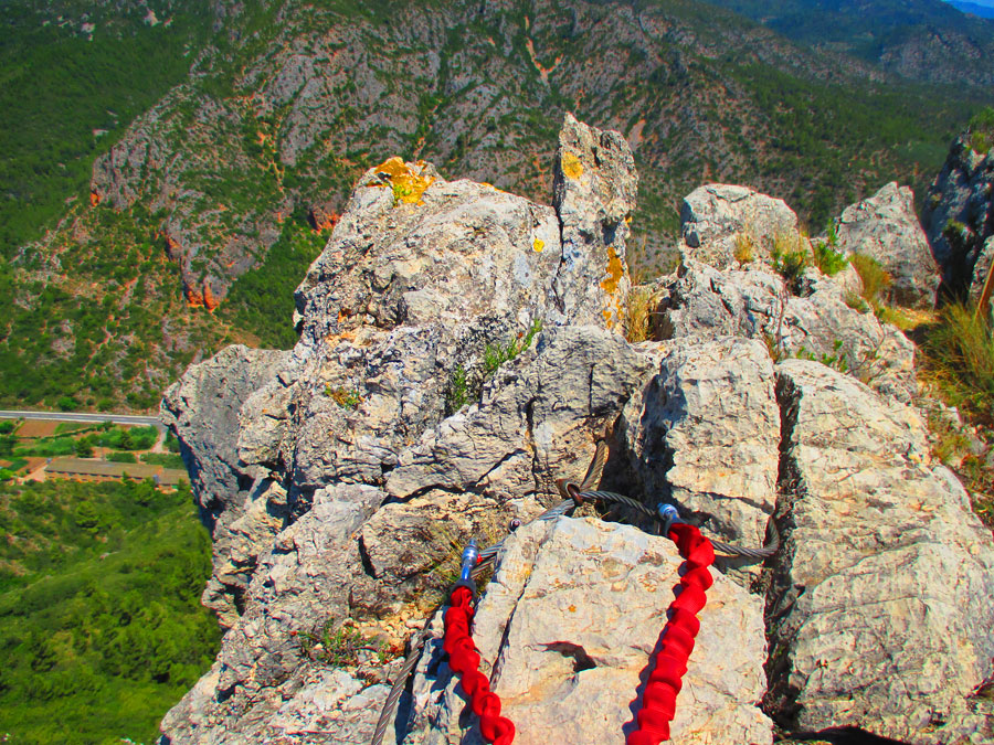Fin del nuevo tramo de la ferrata de Penyaflor - Ampliación 2015- (© Jesus Matheu) 