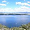 Vistas desde el Observation Point - en el lago vemos el bote que se dirige al muelle oeste- / Ruta a pie Grand Teton National Park | Vuelta al lago Jenny 