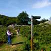 Indicadores del PR - seguimos al lago Ercina- / Ruta a pie Circular de los lagos de Covadonga | PR-PNPE2 