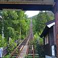 Por las vías de un antiguo funicular se hace la bajada ® Richie Riko 