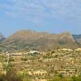 Vista completa de la Penya del Figueret de regreso a Relleu 