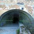 Salida del túnel de escape de la primera parte de la vía ferrata -llega al estacionamiento- 