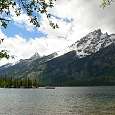 Vista de las montañas Tetons al pie del Jenny Lake 
