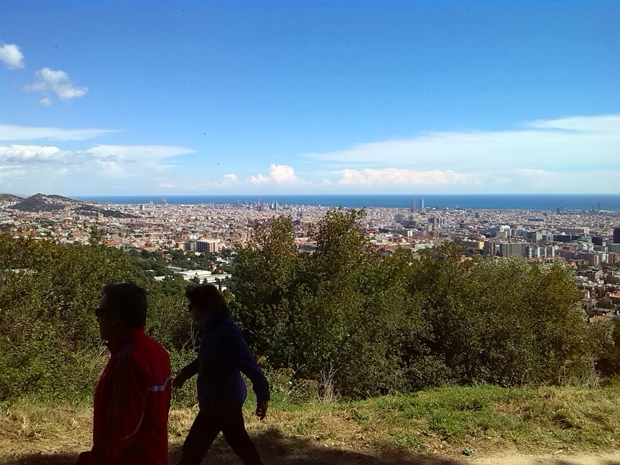 Barcelona desde el Passeig de les Aigües 