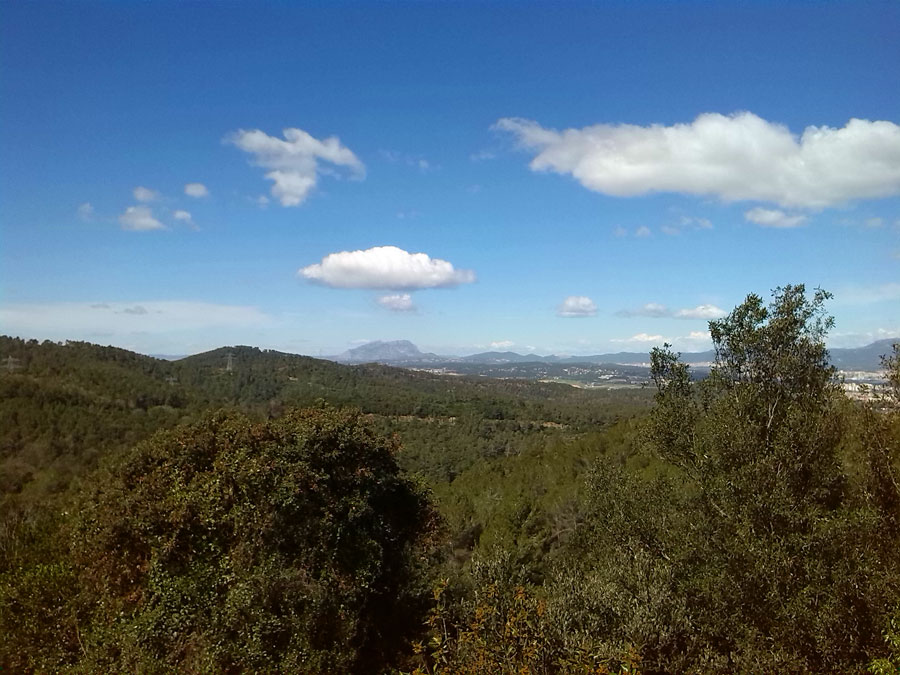 Vistas hacia Montserrat 
