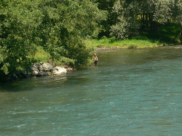 Un pescador en la Gave de Pau 