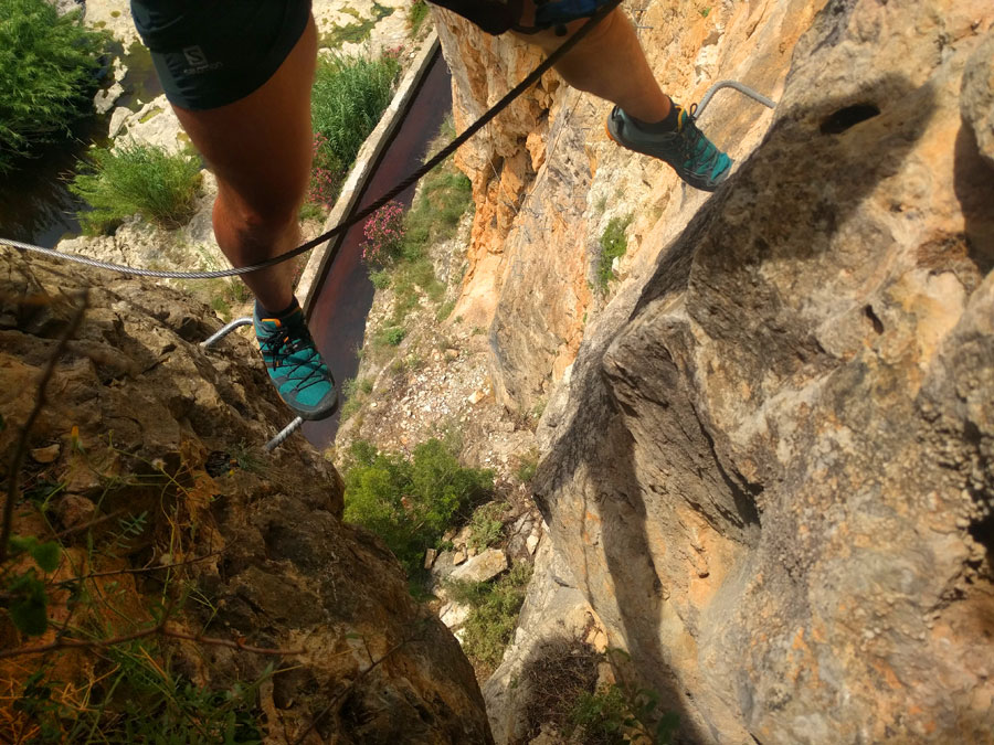 La vía ferrata sigue horizontal 