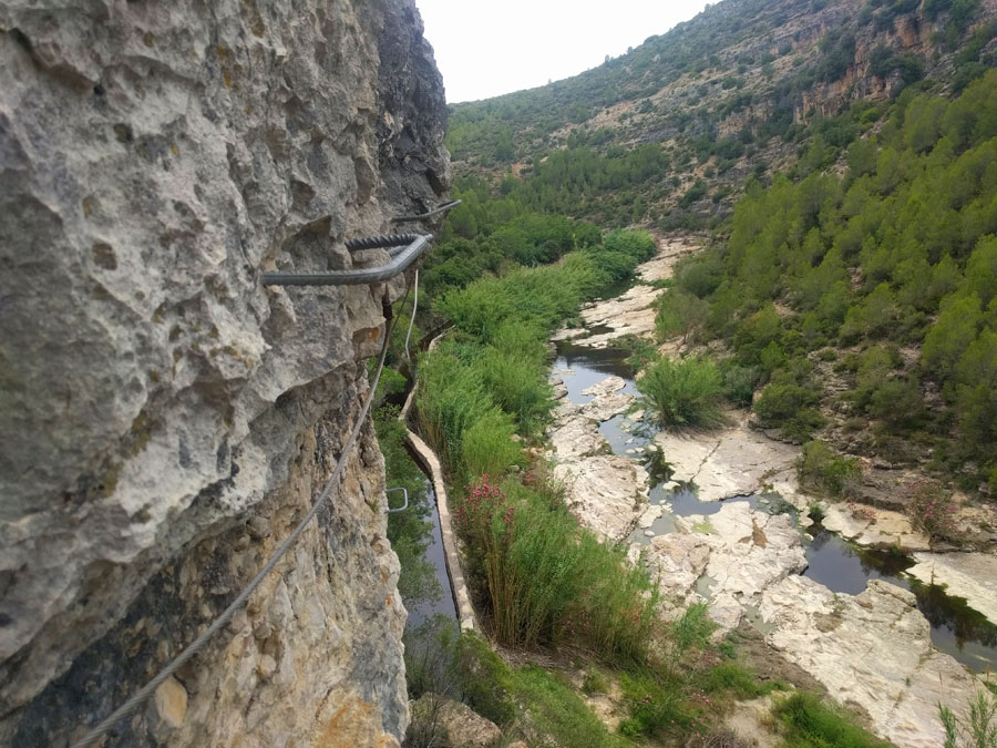 Ladeo deportivo al inicio de la vía ferrata nos hace tirar de brazos 