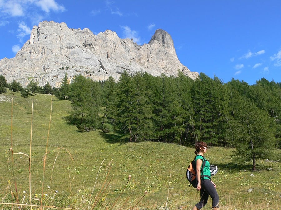 Vista de l´Aiguillette du Lauzet sobresaliendo del macizo 