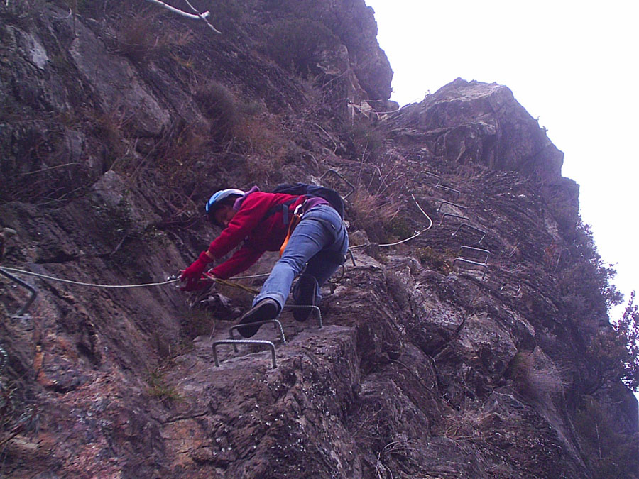 Changing carabiners 