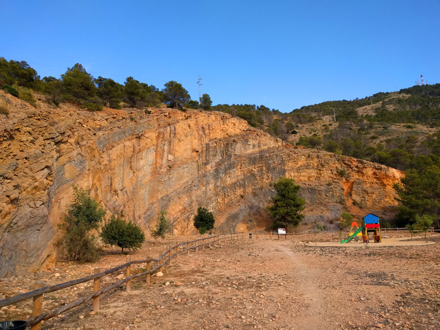 Following the PR we arrive in a few minutes back to the quarry 