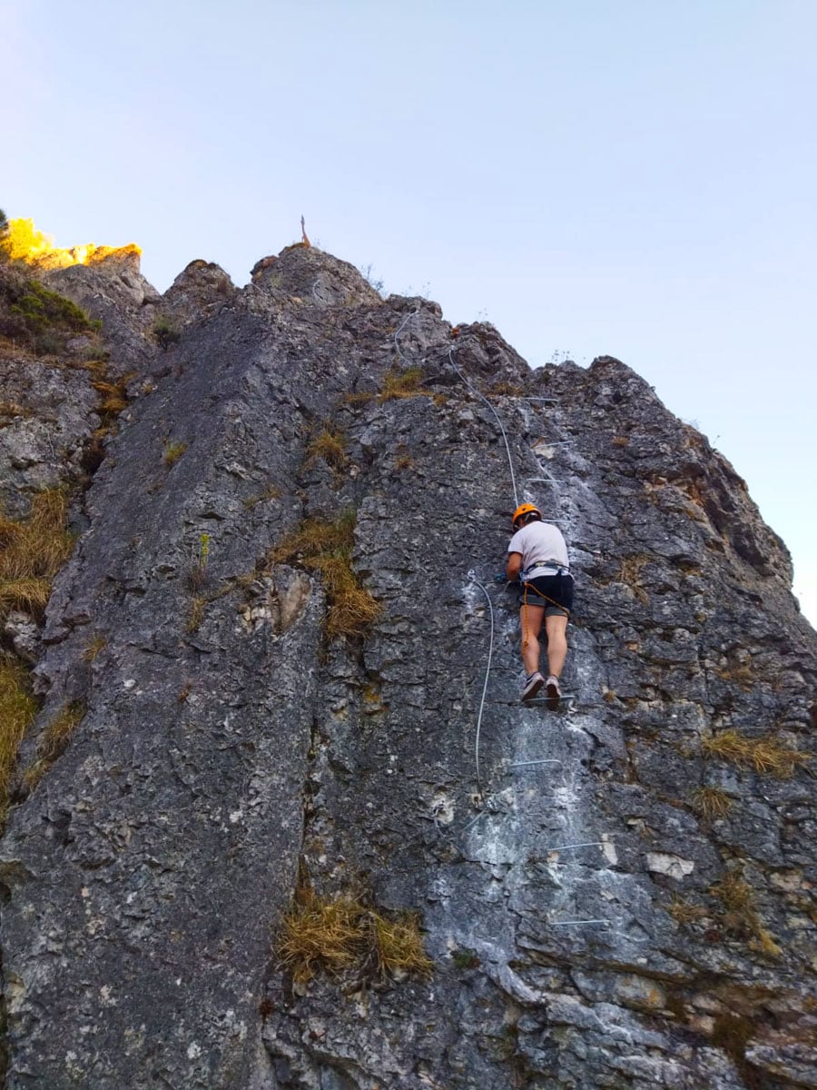 Entrada de la vía ferrata (©Isidro Ferreras Martínez ) 
