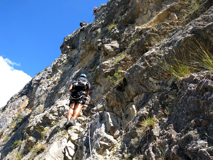 Approach section towards the overhang 