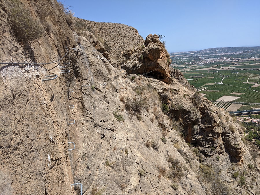 Seguimos en ladeo en busca de una cueva 