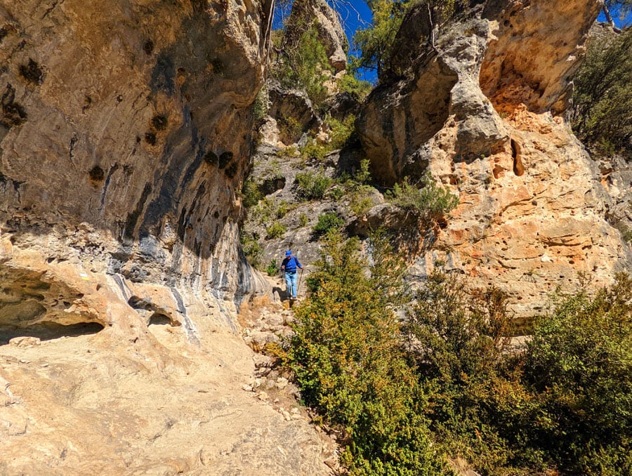 Escaleras de salida a la cornisa 