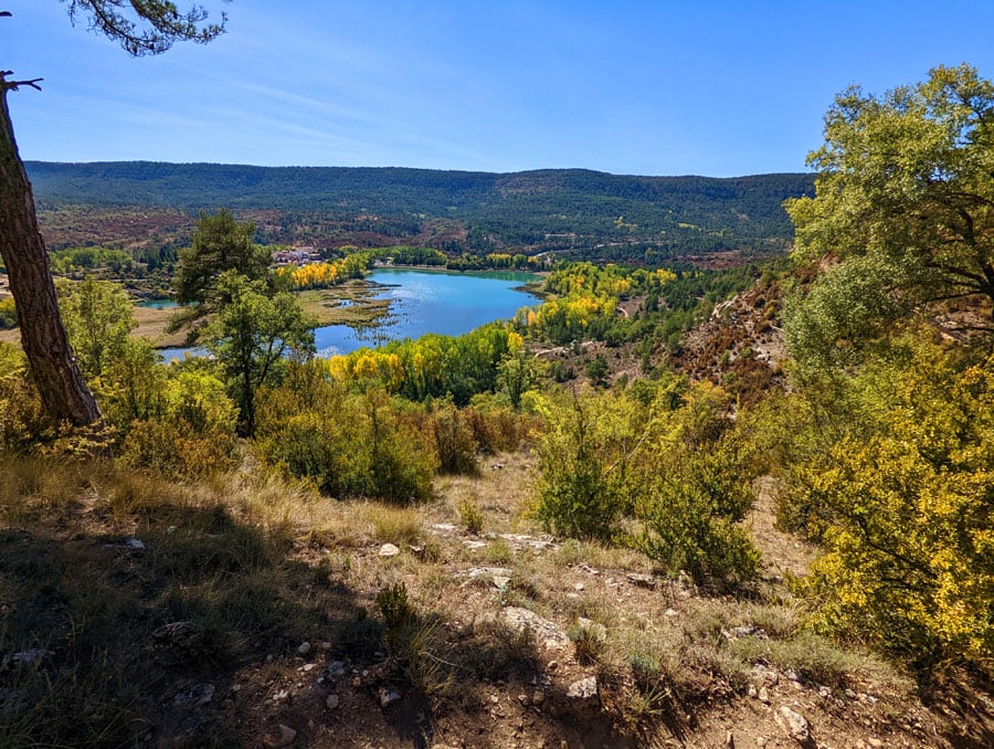 Tramo final de bajada hacia la laguna de Uña