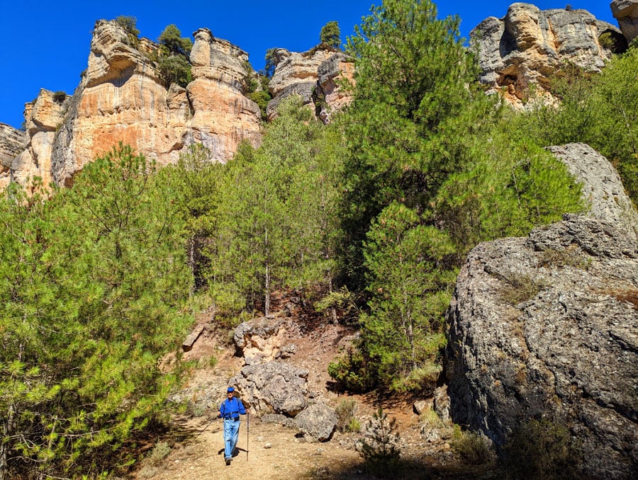 Camino cerca de la cueva del Tío Manolo 