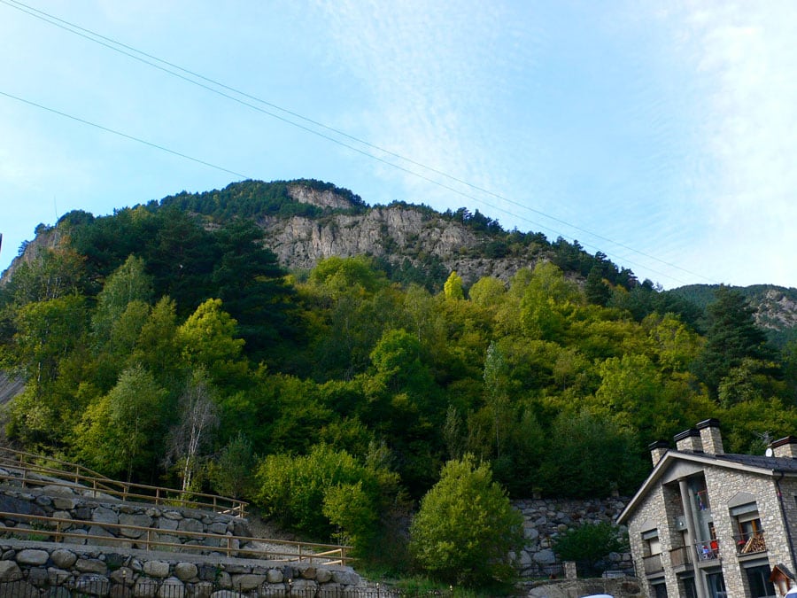 The Quart d´Erts house hides the approach to the right 