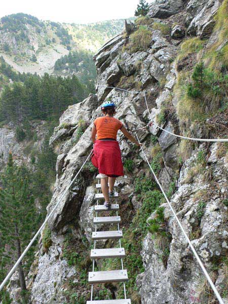We can cross this footbridge or continue up following the classic itinerary 