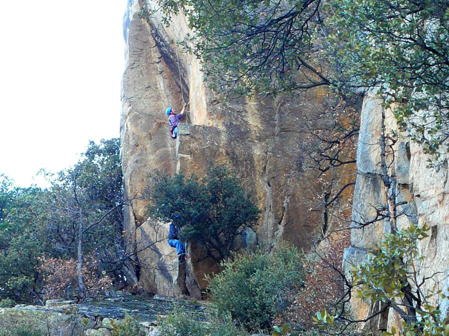 Final overhang. Check out the inclination of the wall 