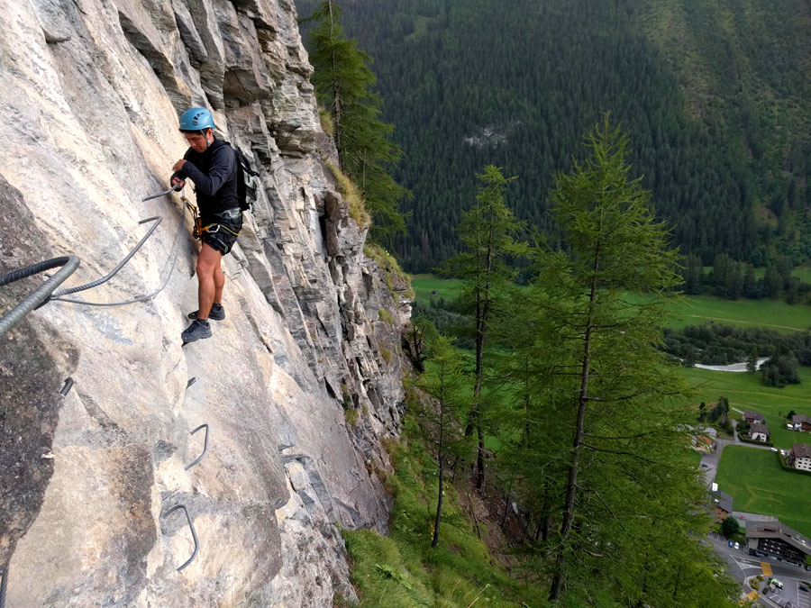 Flanqueo sostenido y aéreo en el muro de le Grand Duc 