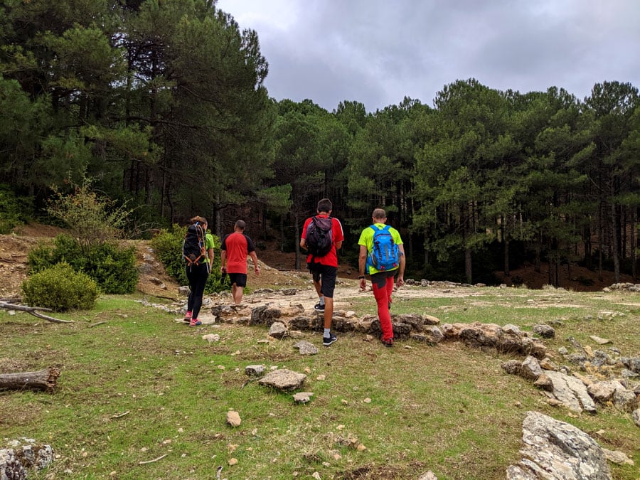 Link with the descent path of -casa Forestal de Prado Redondo- 