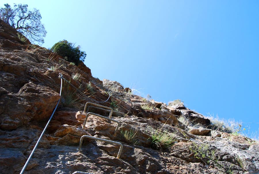 Sigue la subida vertical 