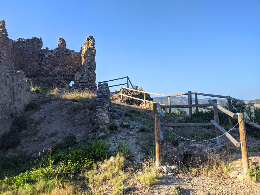 Ruinas del castillo de Espadilla 