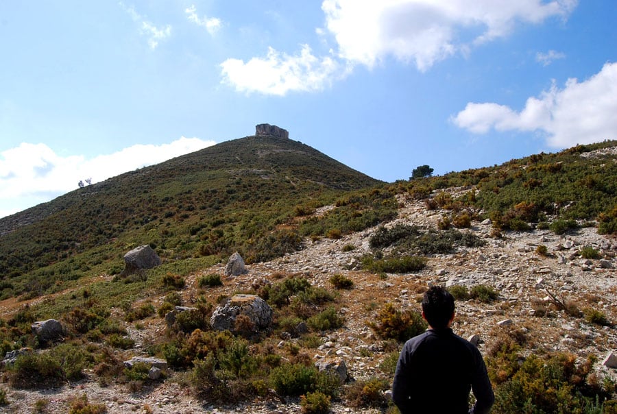 Sendero que subimos a pie hasta la Moleta