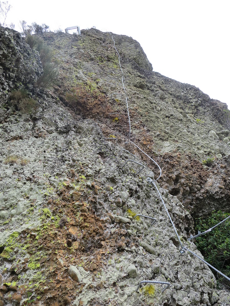 Tramo final más deportivo de la vía ferrata evitable por un escape a la derecha 