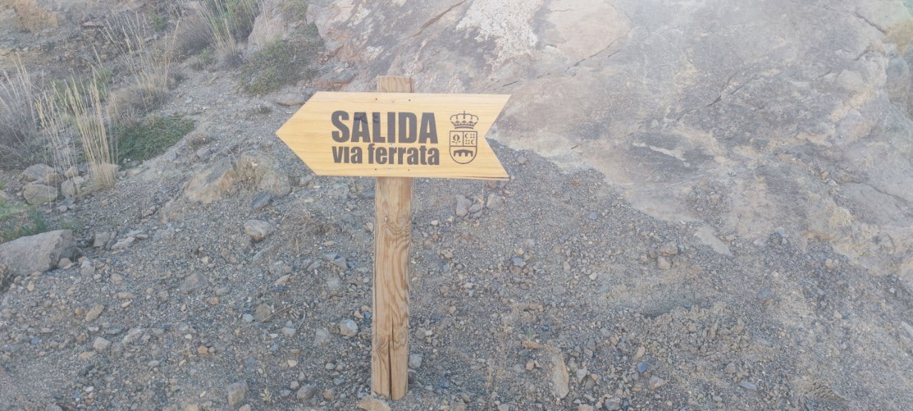 Cartel de regreso al estacionamiento 