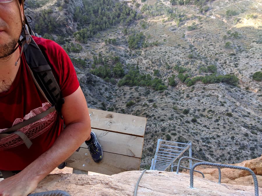 Salida de la escalera desde la plataforma 