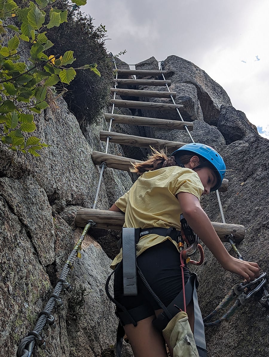 Escalera de subida por el circuito rojo 