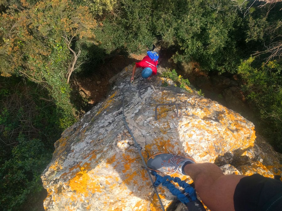 Todo el recorrido de la vía ferrata visto desde la cima 