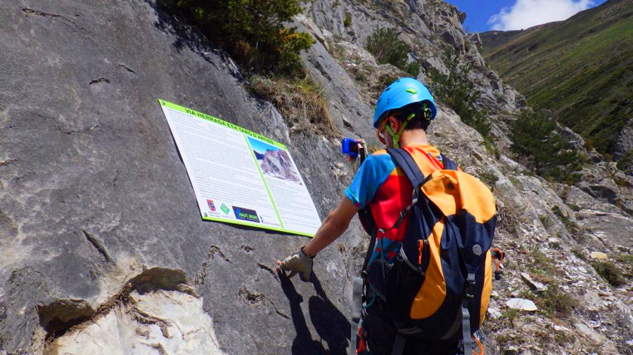 Cartel de inicio de la vía ferrata 