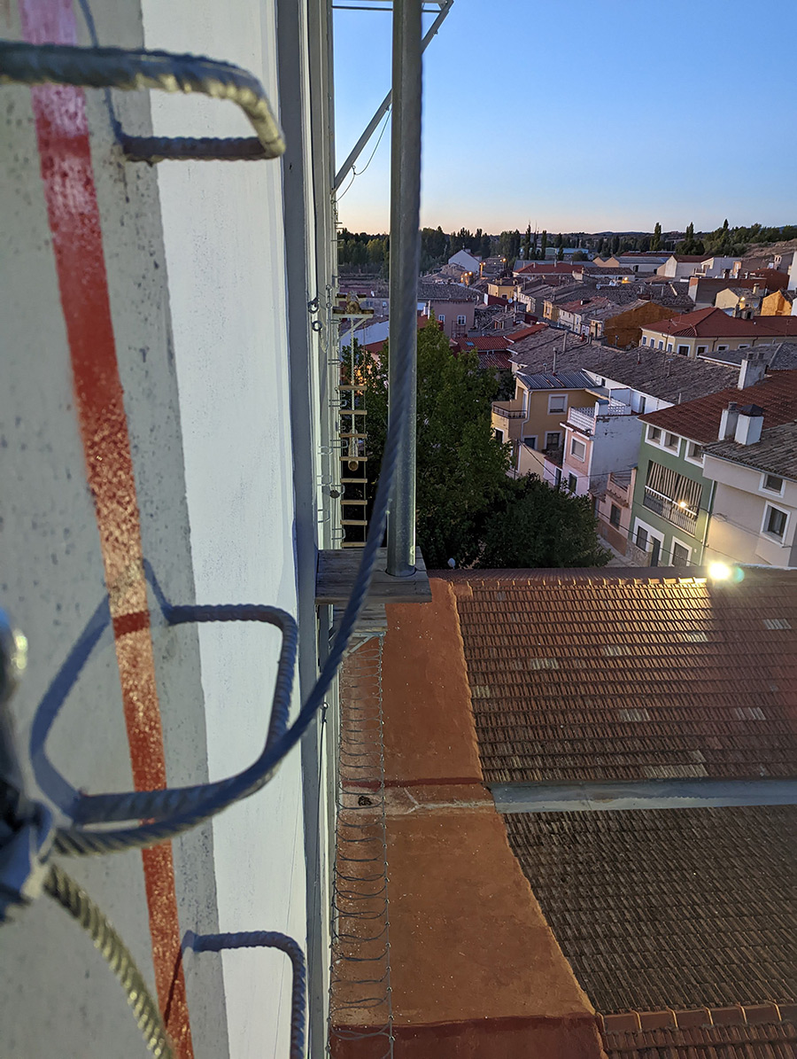 Vista al tercer lateral —donde hay el desplome— de la vía ferrata 