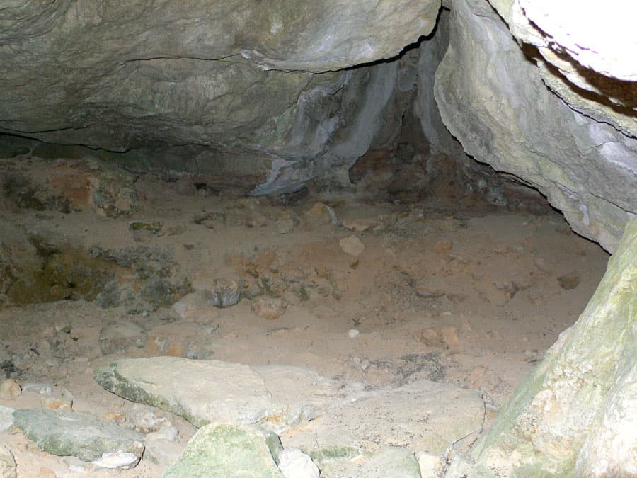 Interior del refugio de los Carlistas 