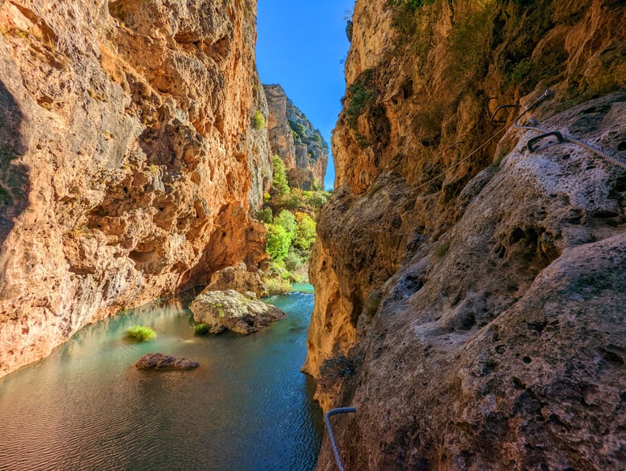 Seguimos en flanqueo cerca del cauce del río Júcar