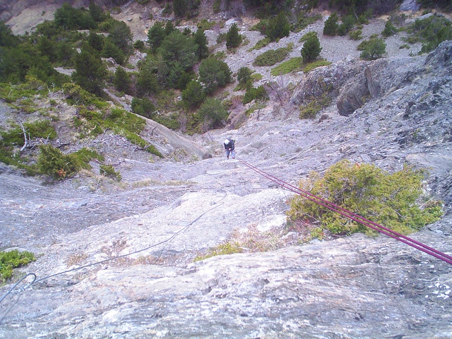 Taking the rappel system, a 50 meter rope