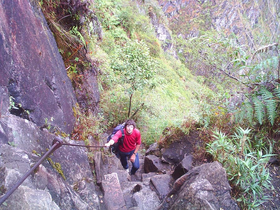 On some sections there are steel cables to grab hold of. A fall would be quite dangerous 