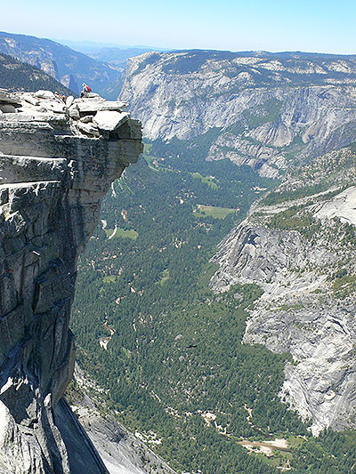The Visor -ample views of Yosemite Valley- 