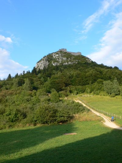Castillo de Montsegur a 30 minutos a pie desde el pueblo 
