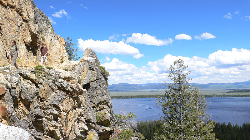 Un camino empedrado nos permite subir hasta el Observation Point 