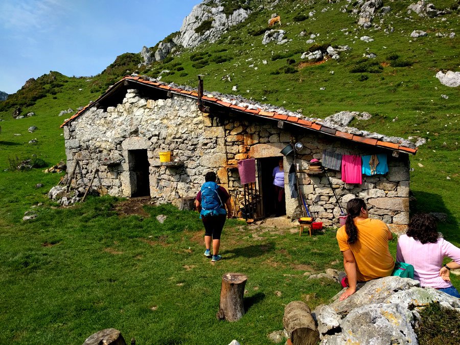 Detalle del refugio de las Reblagas 