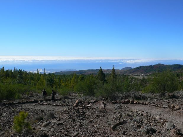 No nos salimos del sendero delimitado con piedras 