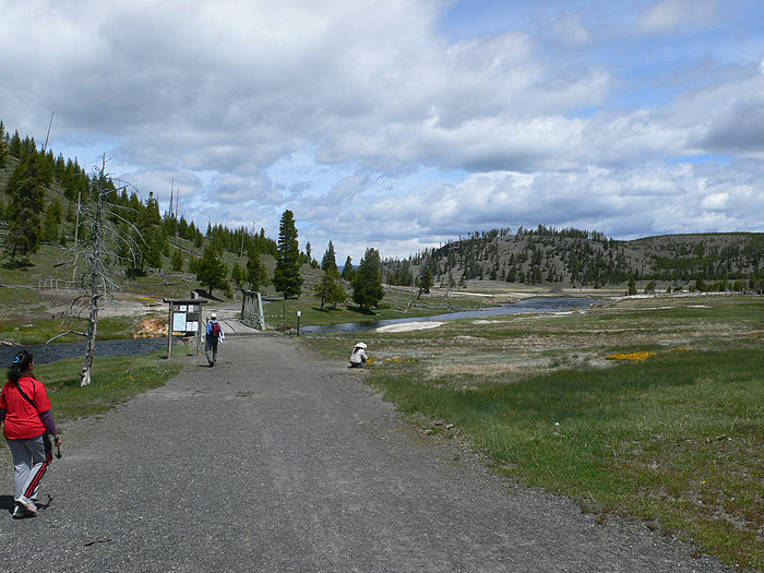 Cruzamos el puente sobre el Firehole River 