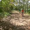 La pista avanza paralela al río Mogent / Bike route Ríos Besòs y Mogent | Hasta la Roca del Vallés 