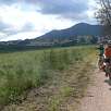 Seguimos por una ancha pista de tierra / Bike route Ríos Besòs y Mogent | Hasta la Roca del Vallés 